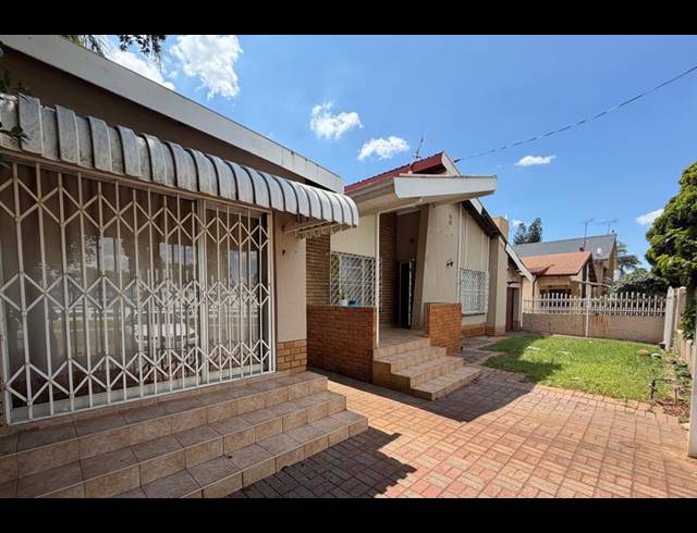 3 BEDROOM HOUSE FOR SALE IN LAUDIUM